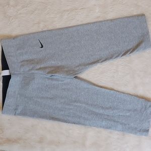 Nike Capri Leggings